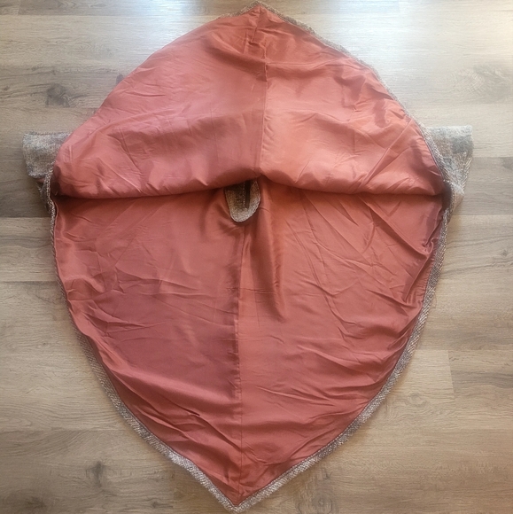 Antels Wool Cape - Picture 11 of 11